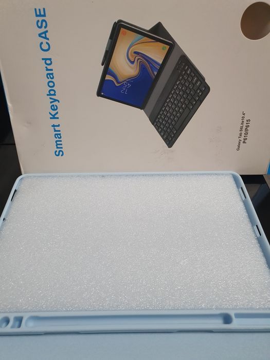 Husa tableta cu tastarura wireless