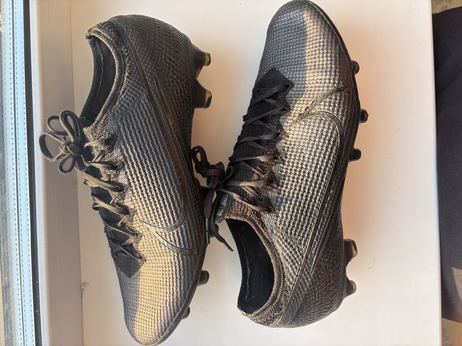 Продам бутсы профики