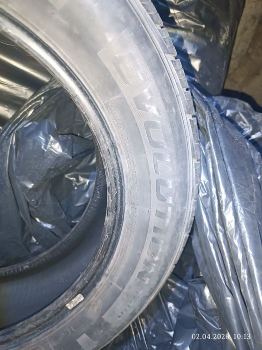 Продам летнюю резину на 17