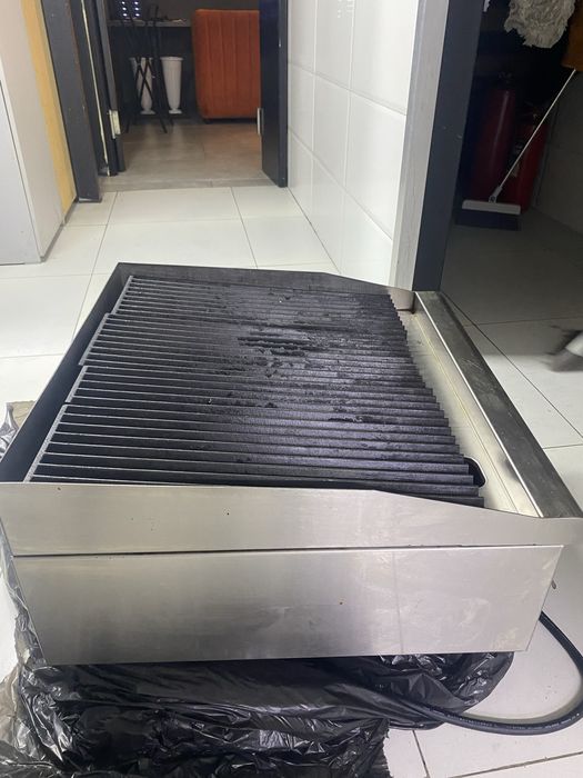 Продам гриль печь срочно