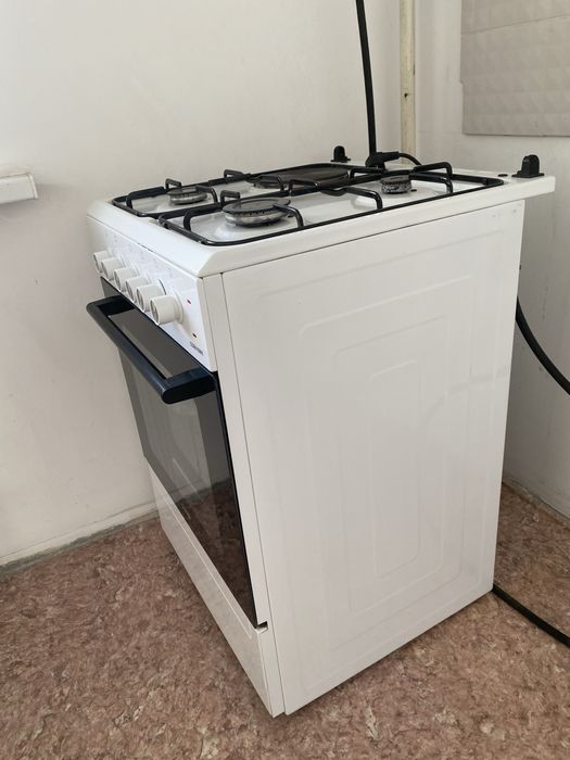 Срочно продам газовую плиту