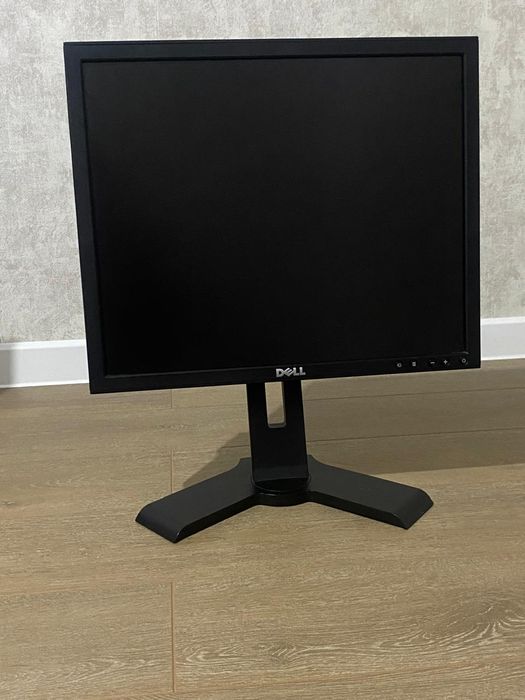 Монитор Dell Professional P190Sb.