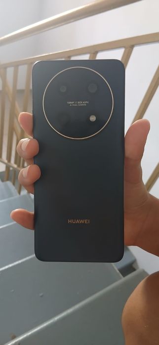 Продам Huawei в отличном состоянии