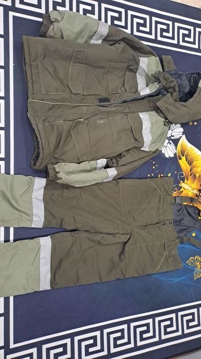 Спец одежда отдам 5000