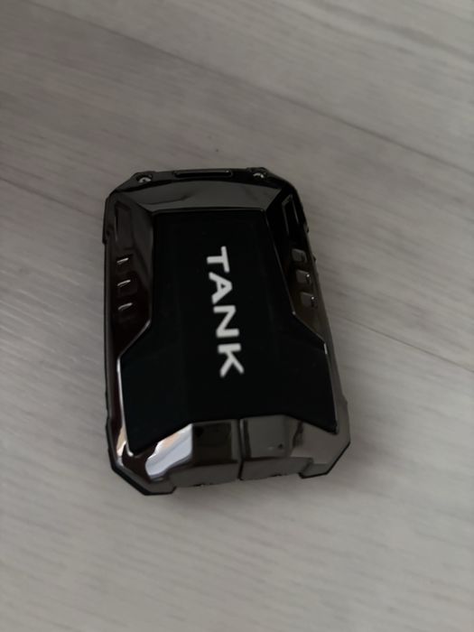 Брелок на автомобиль  TANK