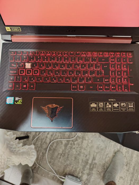 Acer Nitro 5 (17.3" Full HD / i7 8th Gen / 16GB RAM / GTX 1050 / 500GB SSD) — изисква ремонт на Матрица