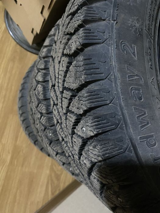 Диски с шипованной резиной