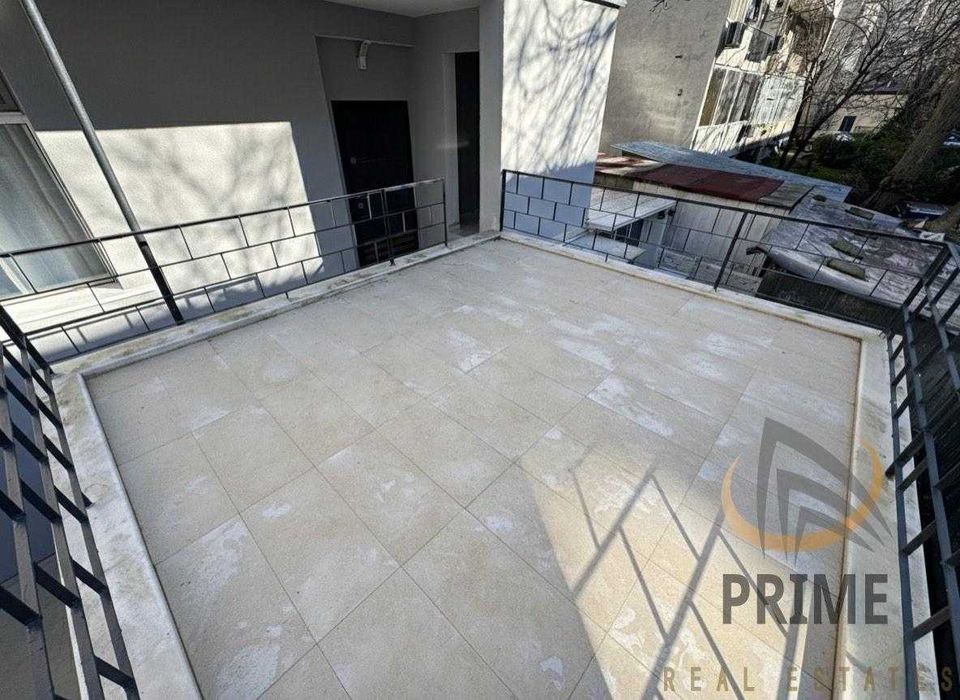 Продава се Двустаен апартамент в Бургас, Център - 66 кв.м за 1700 €/кв.м - Снимка #13