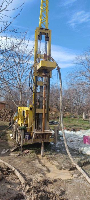 Сондажна машина за вода с оборудване