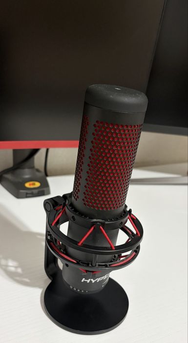 Микрофон HyperX QuadCast