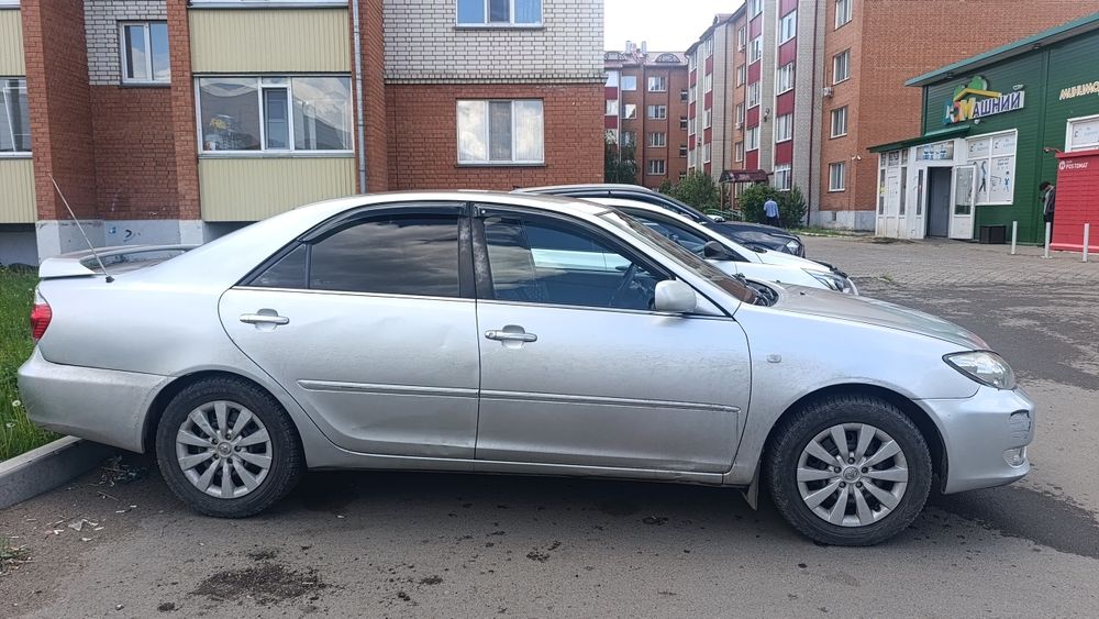 Продам Тайота Камри 2005 года