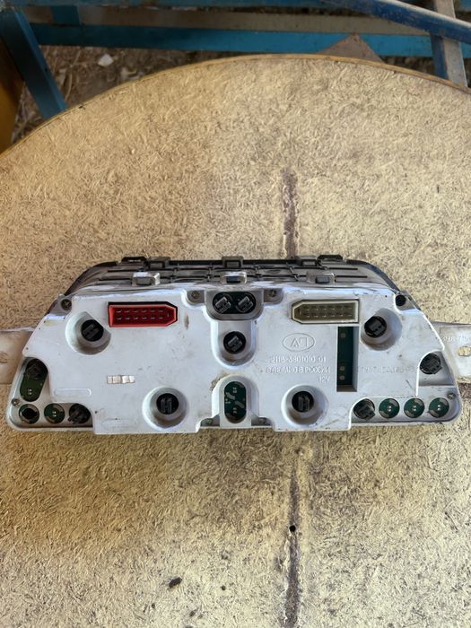 Шиток прибор 2114