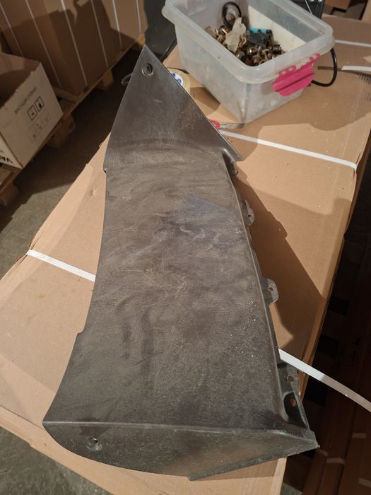 Продам двери на таёту чайзер 90