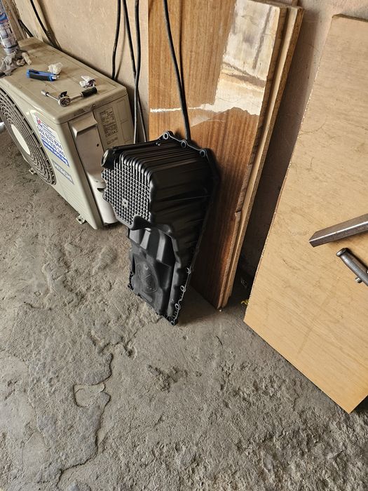 Маслен Картер Двигател Jeep Grand Cherokee wk2 5.7. Dodge Durango