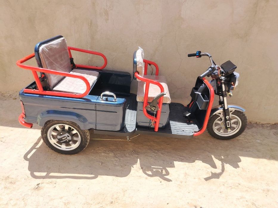 Yengil yuklar uchun elektro mototsikl