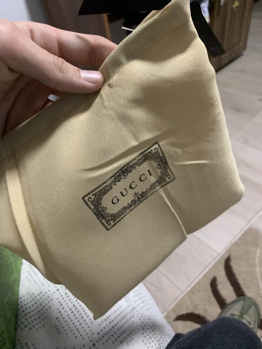 Curea Gucci piele sigla aurie