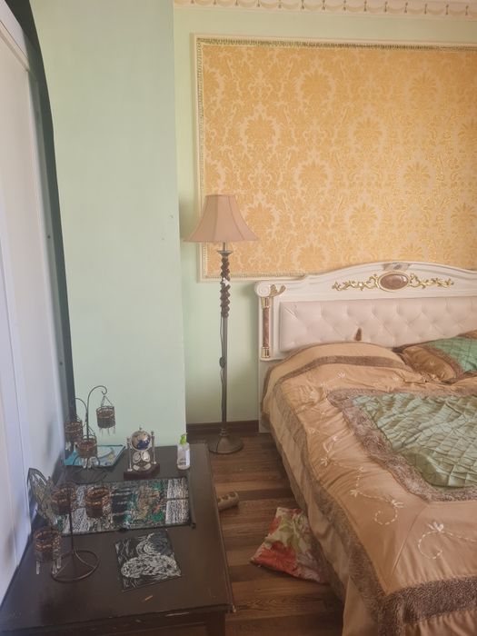 Продам спальный гарнитур