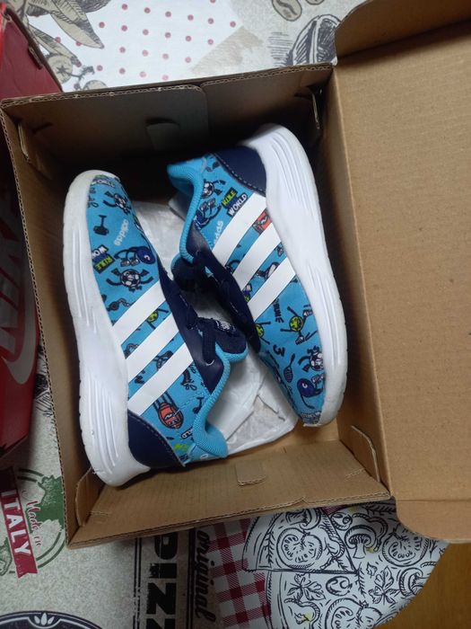 Детски маратонки и боти от  21 до 30  Nike & Adidas