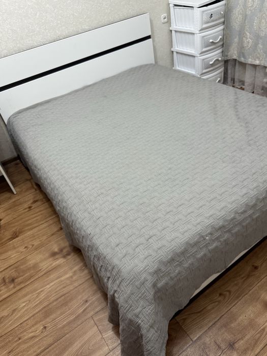 Продам спальный кровать в хорошем состоянии!