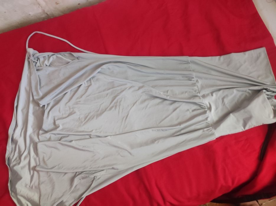 Продам оригинальное короткое вечернее платье