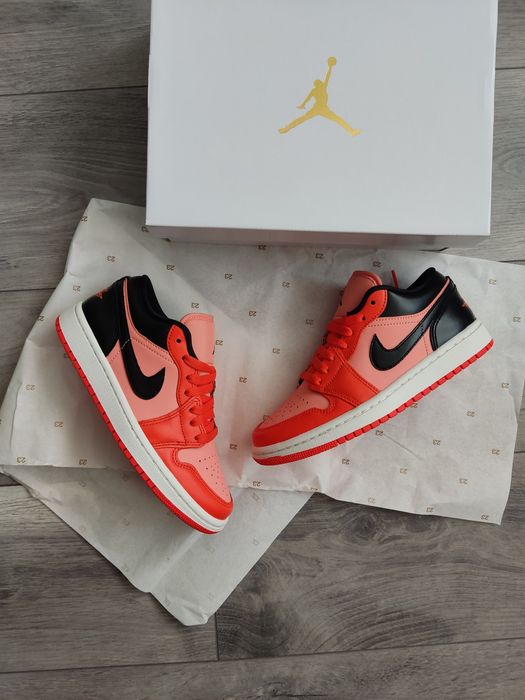 Air Jordan 1 Low