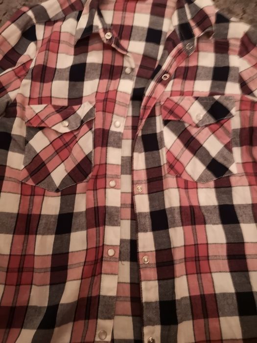 Продавам Риза за момиче