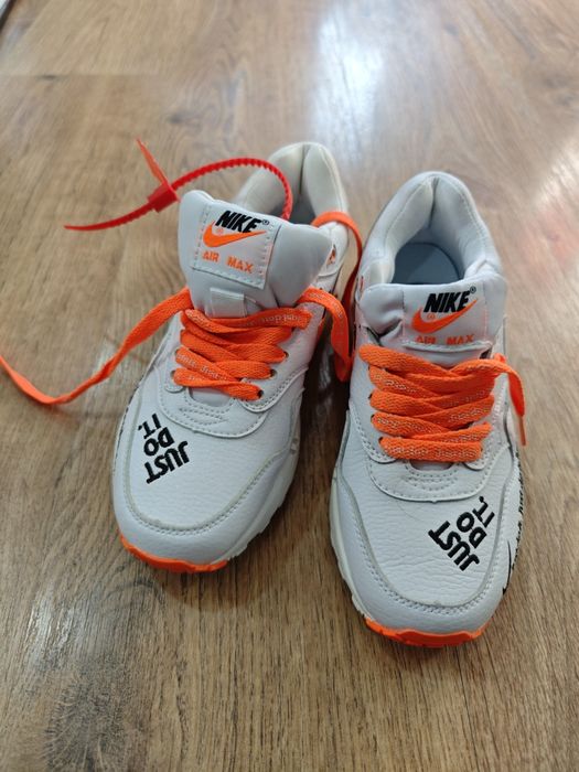 Продаются кроссовки Nike