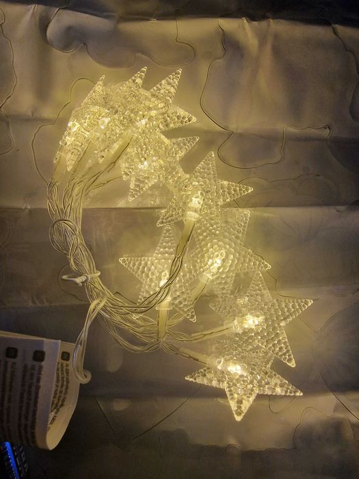 Лампички чисто нови