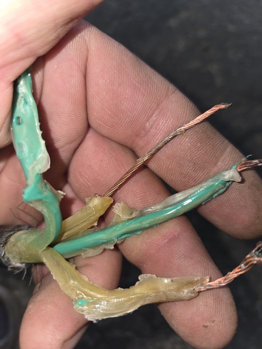 Кабель медный бронированый