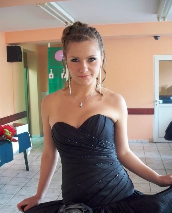 Бална рокля + подарък обувки