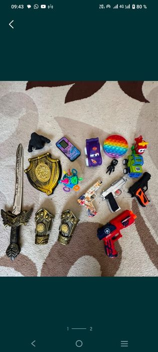 Продам игрушки разные машинки