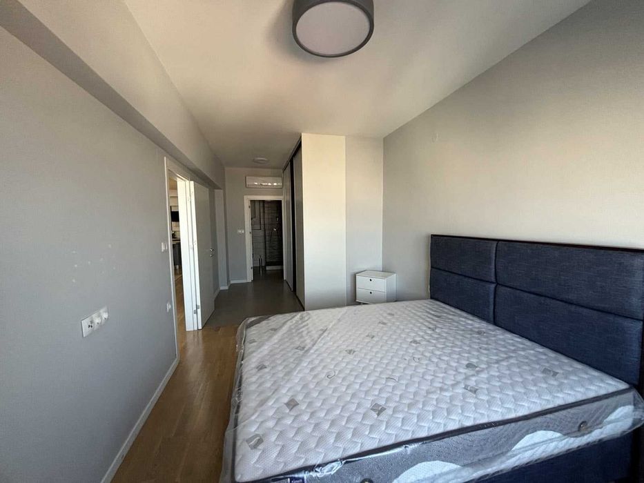 Дава се под наем Тристаен апартамент в София, Витоша - 98 кв.м за 612 € - Снимка #1