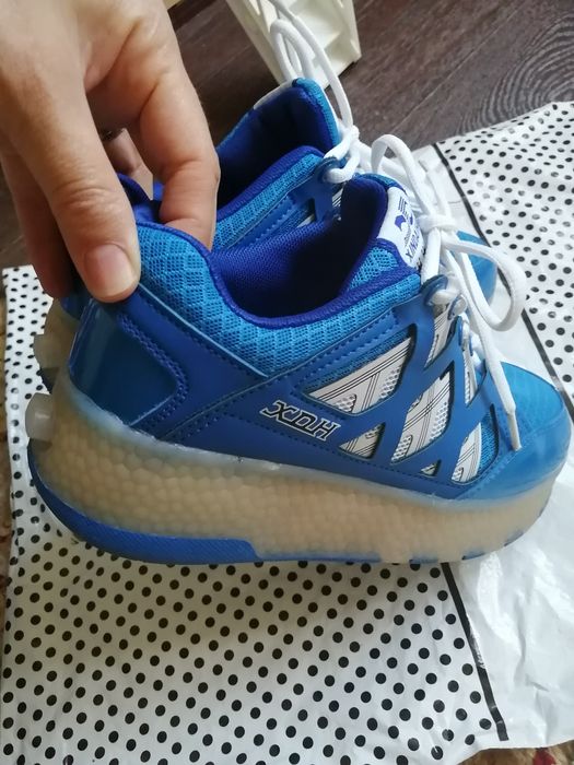 Кроссовки - ролики 2в1