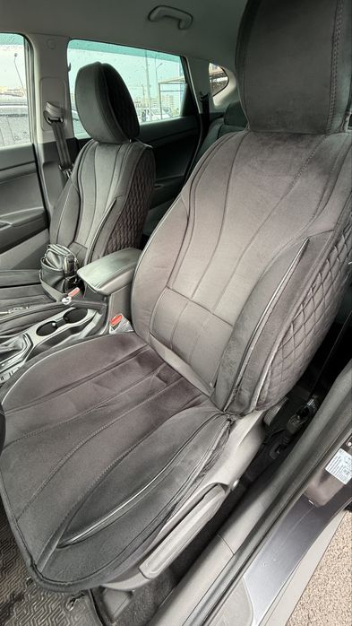 Авто чехлы в отличном состояний