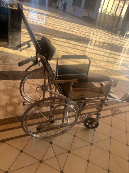 Инвалидное кресло / коляска
