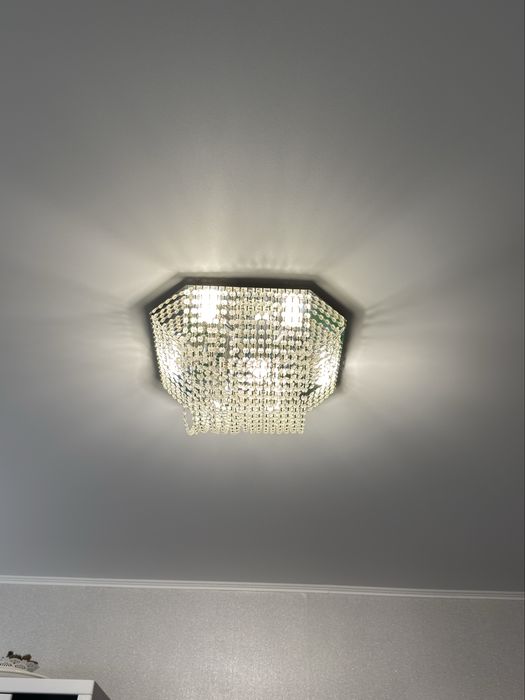 Продам  люстру !