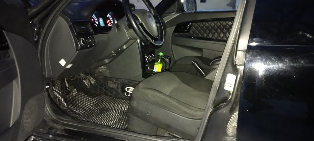 Продам приору в хорошем состоянии