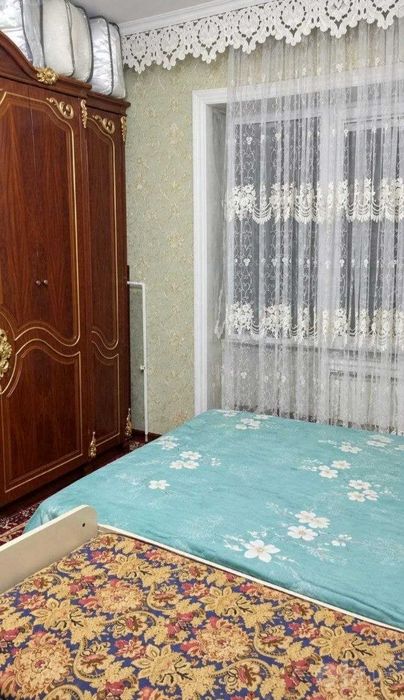 Ибинсино 2 да 3 хона квартира сотилади !