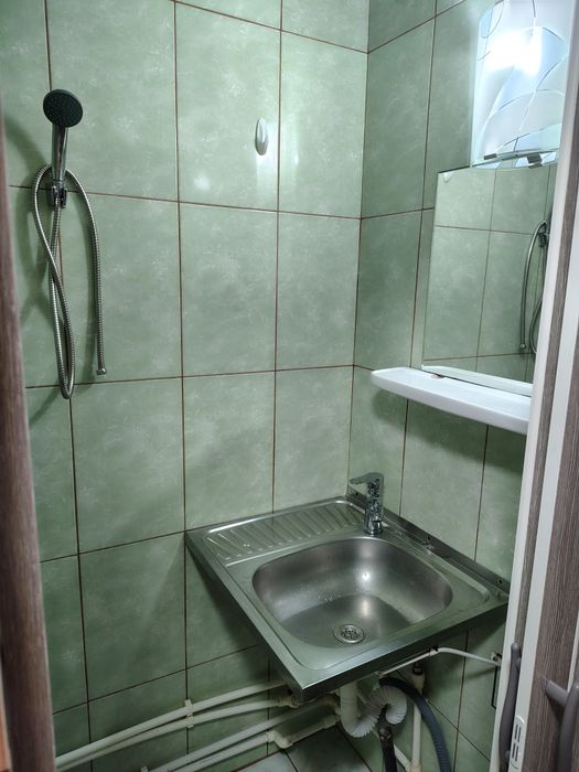 Închiriez garsonieră zona Cet