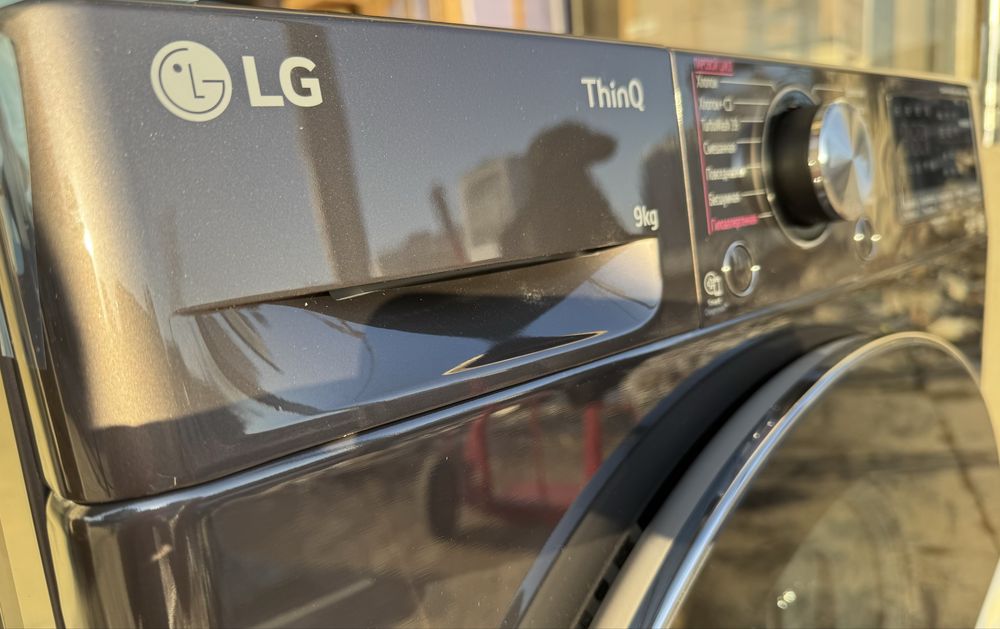 Стиральная машина LG 9 кг F2V9FW9P AI DD TurboWash Steam+ ThinQ
