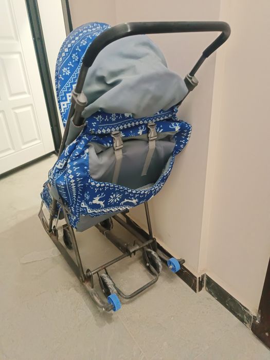 Санки - коляска в хорошем состоянии