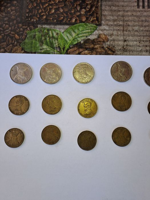 Monede de colecție. 100 lei, 50 lei, 20 lei.