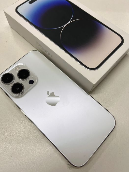 Apple iPhone 14 Pro, 256gb, 75%.