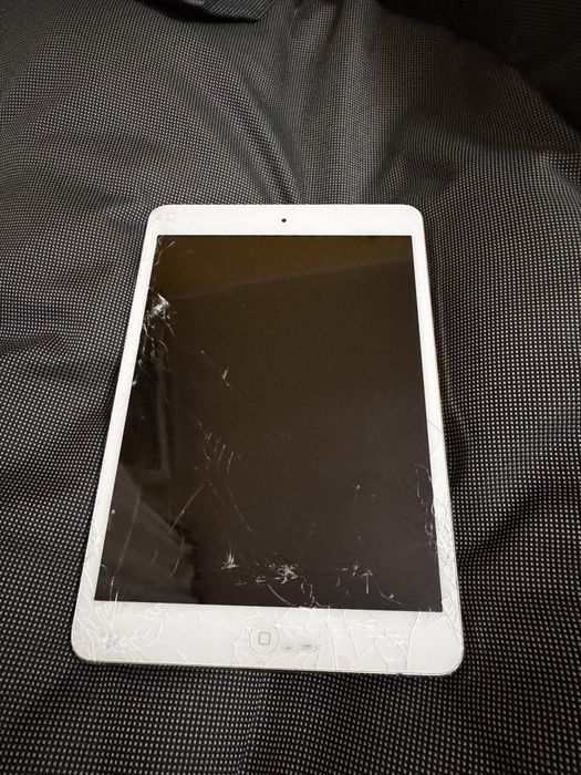 Ipad mini  64gb.