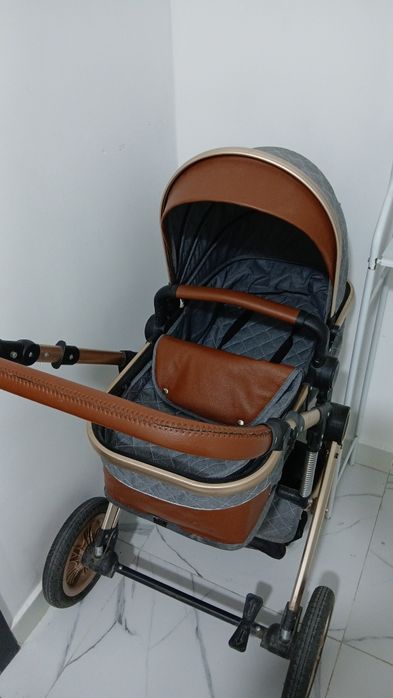 Продам коляску бизиборд