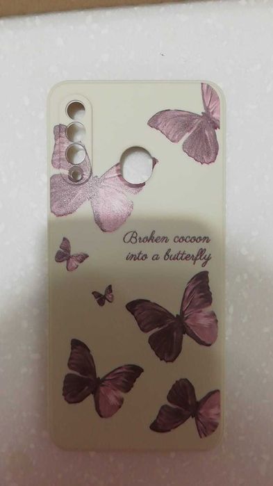 продам новый чехол от huawei p20 lite