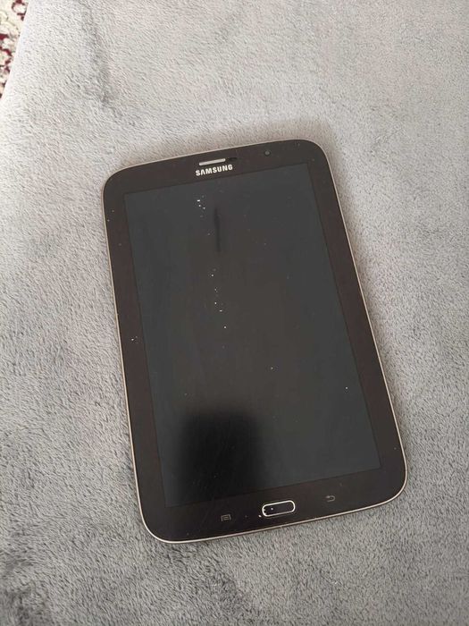 Продам телефоны и планшет на запчасти