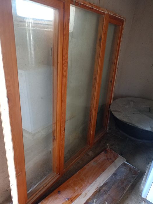 Терезе рамасымен подоконигімен сатылады