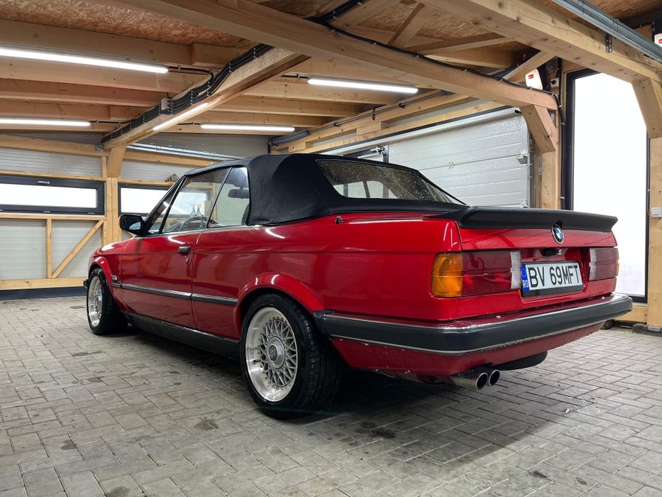 BMW E30 cabrio, 2500cm, vehicul istoric impecabil