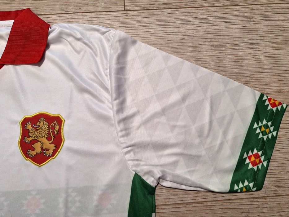 Футболна фланелка на България нов модел!!!